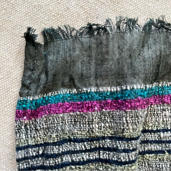 Striped Rectangular Textured Scarf - Picture 8 of 8